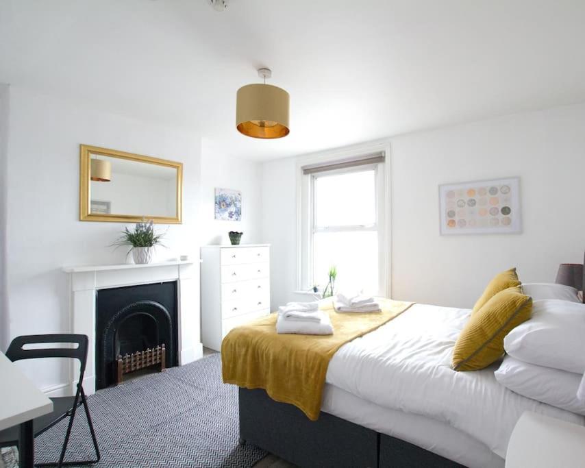 City Centre 4 Bedroom House Winchester Eksteriør bilde