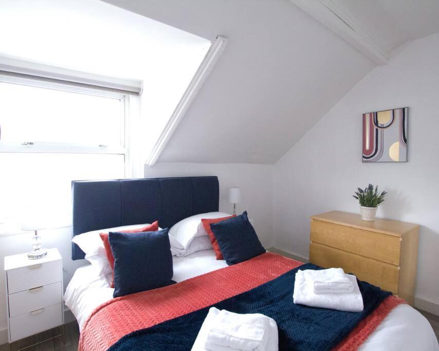 City Centre 4 Bedroom House Winchester Eksteriør bilde